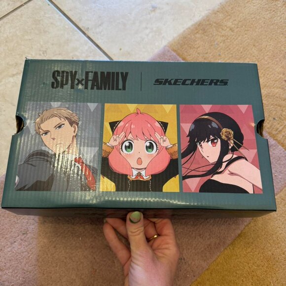 Skechers x Spy Family sneakers size women’s 8 - Picture 4 of 8